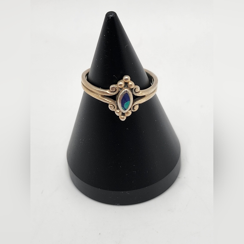 Dainty Sterling Silver With Inlay Of Turquoise & Lapis Lazul.  Very Pretty